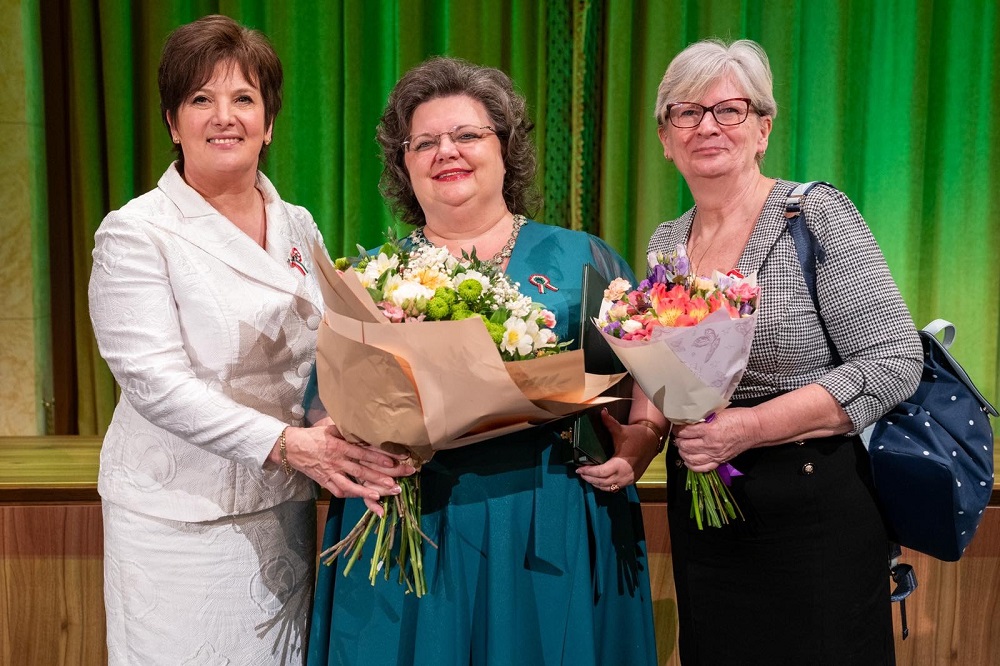 Szakmafejlesztési igazgatónk Magyar Arany Érdemkereszt kitüntetésben részesült, gratulálunk!